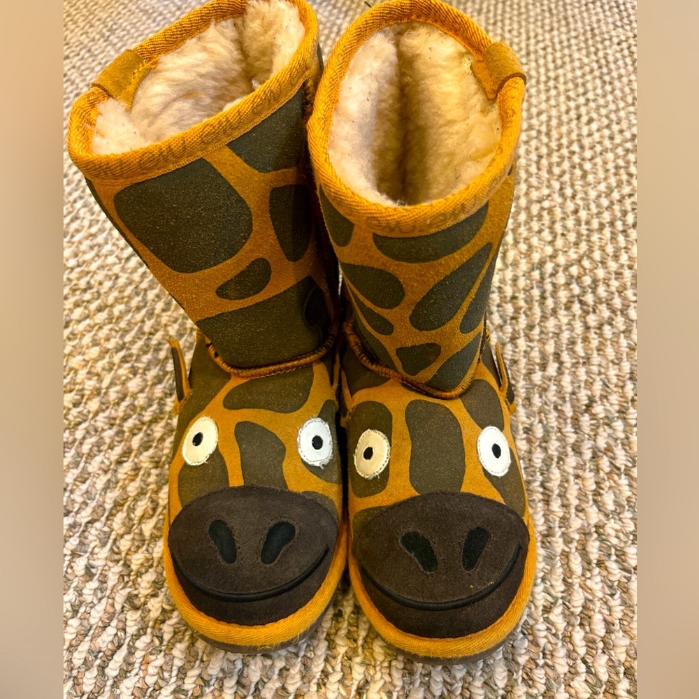 Emu Australia boots kids size 2